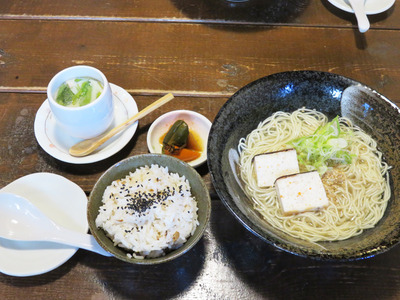 11鯛骨麺Aセット1,000円