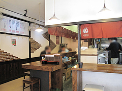 2店内:カウンター@博多ラーメン・未羅来留亭(ミラクル亭)・平尾