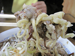 料理:豚足コラーゲン入り豚骨ラーメン麺@魚魚(ぎょぎょ)・長住