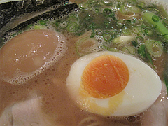 ランチ:醤油とんこつ玉子@@久留米大砲ラーメン・天神今泉店
