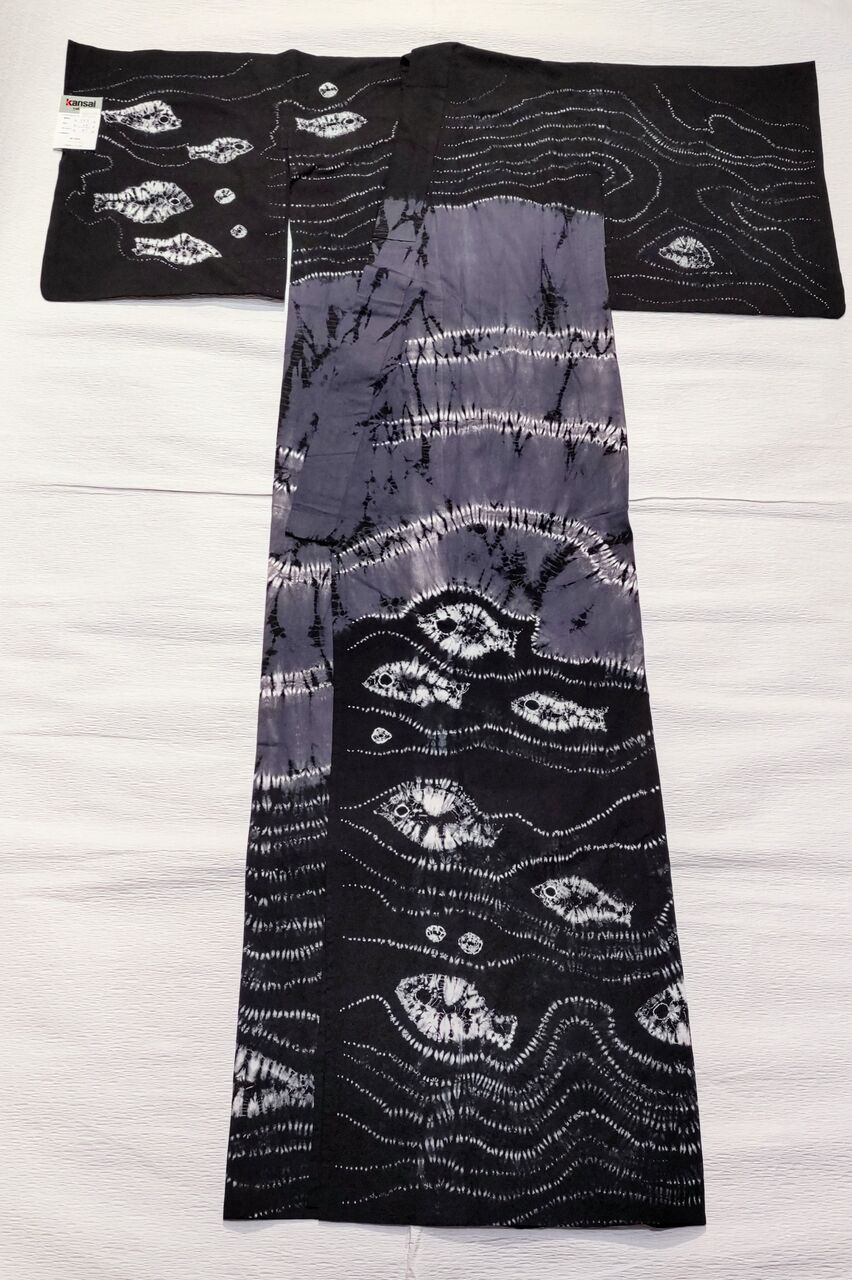 Kansai 絞りの浴衣 お魚柄～黒色✕グレー 絵羽模様～ : ぶどうの木の小りす 