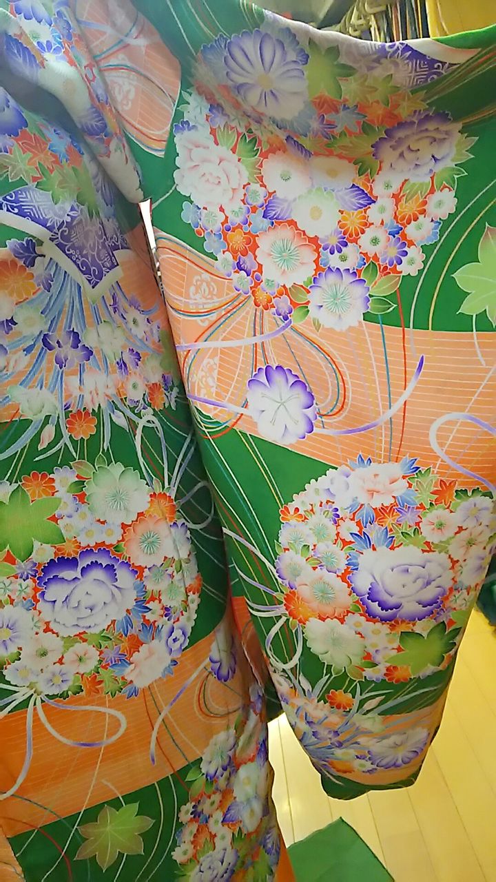 大正時代の錦紗縮緬 長羽織～花薬玉文様～ : ぶどうの木の小りす