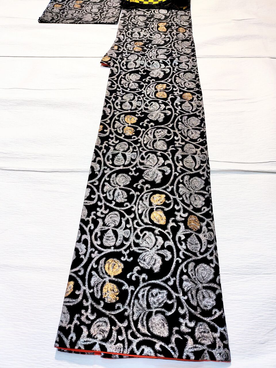 な*な様 アンティーク マジョリカお召 付下げ 美しい加工 正絹 AK-5369 HAKKAKE展示 マジョリカお召とマジョリカ陶器 – 十日町市博物館