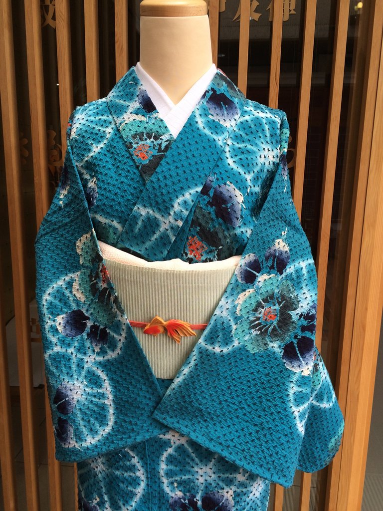 孔雀青色絞り浴衣と無地絽綴名古屋帯 : きもの な か む ら