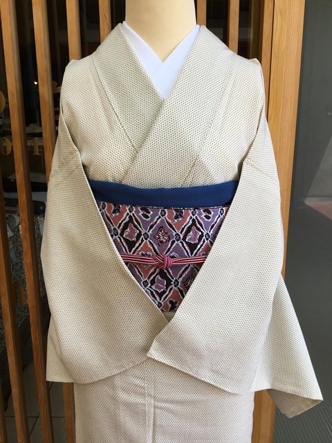 白地十字絣文単衣塩沢紬と紫地菱文半幅帯 : きもの な か む ら