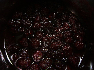 デメララシュガーで煮る