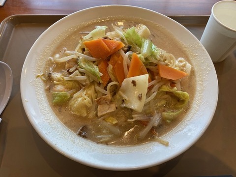 1328杯目- 沢村一樹もご来店？「博多だるまJAPAN」の