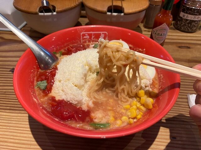 1242杯目 スイカジュースは不味いのか 旨いのか 九十九ラーメン の マル究トマトチーズラーメン 津田沼 らーめん珍宝館 1242杯目 スイカジュースは不味いのか 旨いのか 九十九ラーメン の マル究トマトチーズラーメン 津田沼 らーめん珍宝館