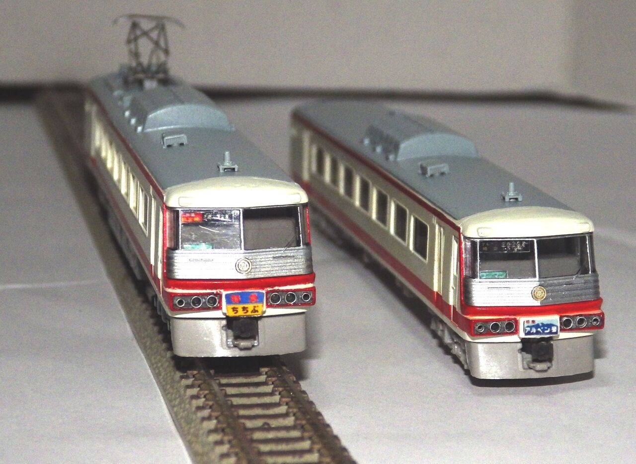 TOMIXのレッドアローを富山地方鉄道風に改造 : 源春の何やってんだろ
