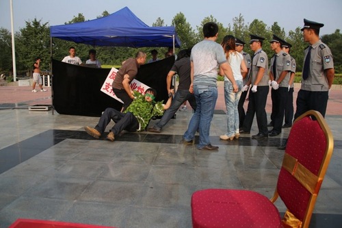 20120820_写真_中国_三面記事_4