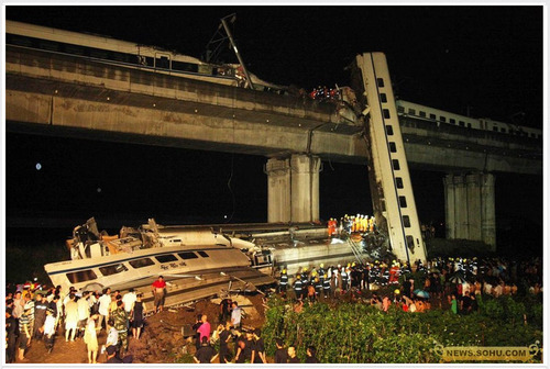 飯田線電車脱線転覆事故