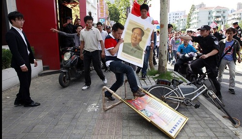 20120918_写真_中国_反日デモ_UJC_4