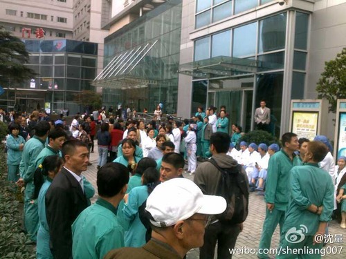 20111107_上海_中国_病院_スト_1