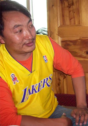 20111101_チベット_作家_逮捕_写真_2