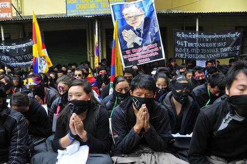 20121208_写真_チベット_焼身抗議_1