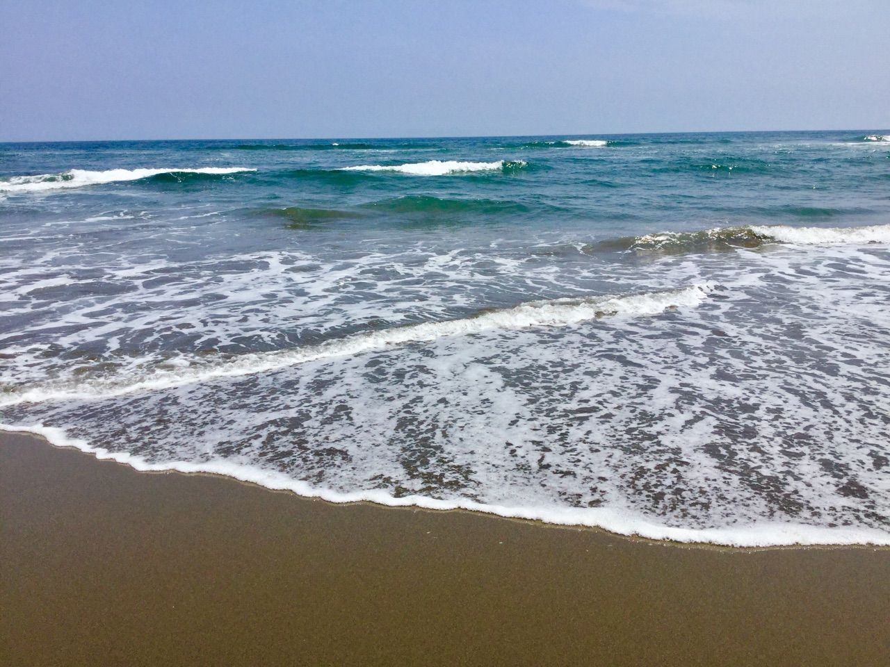 打ち寄せる波 茨城東海岸