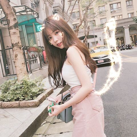 5674F49C-8B9A-491C-84BF-F9393847936D