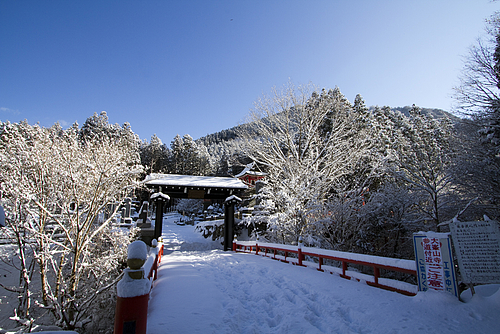201202_大峰山寺山門 201202_大峰山寺山門
