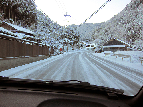201202_大峰向かう凍結路 201202_大峰向かう凍結路