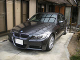 323i
