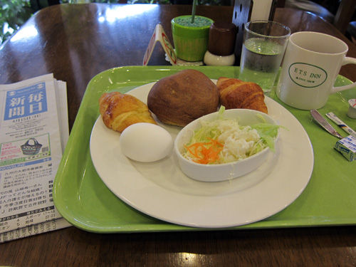 朝食