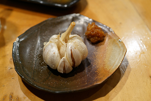 にんにく丸揚げ にんにく丸揚げ