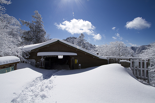 201202_山上ヶ岳_洞辻茶屋 201202_山上ヶ岳_洞辻茶屋