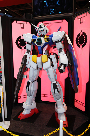 等身大のガンダムAGE 等身大のガンダムAGE
