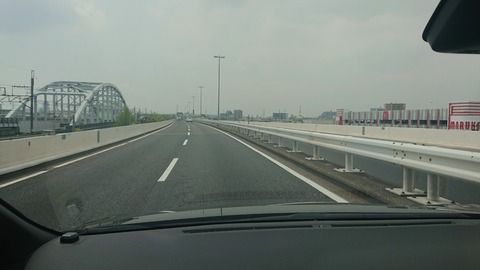 DSCPDC_0002_BURST20190421111500199_COVER