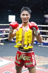 43889847-ACD4-4875-857E-A0751A25199A