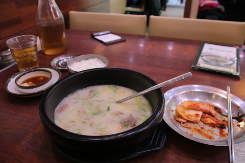 ソルロンタン(牛骨スープ)