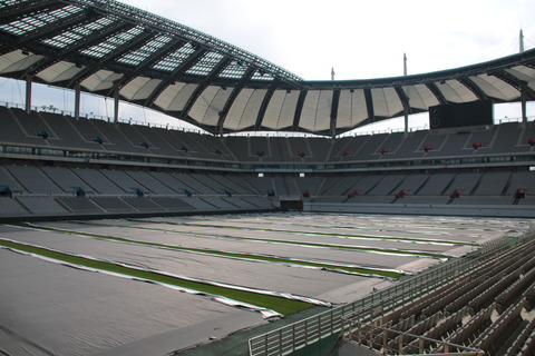 ホーム側コーナー付近