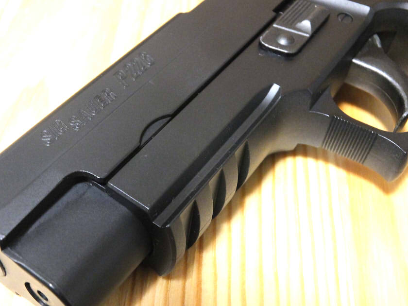 東京マルイ　シグ　SIG P226R 旧型グリップ＆レイルなしカスタム 東京マルイ シグ SIG P226R 旧型グリップ＆レイルなしカスタム