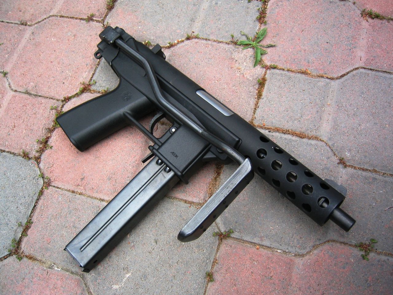 KG-9ガスブローバック マルゼン KG9 フルオート ブローバック ビンテージ エアガン