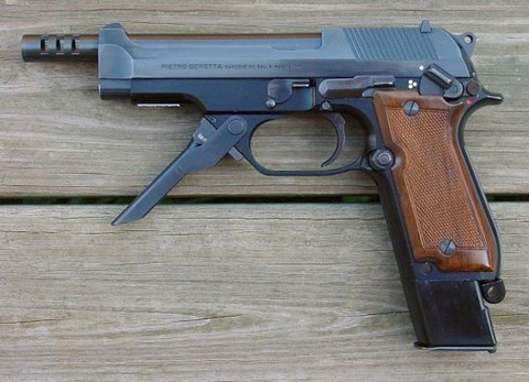 Beretta_93R_Pistol_24574