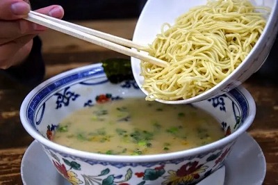 tonkotsu_ramen_20151225_e-700x46