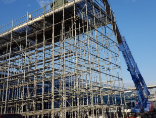 とび職人(32)「時代はブルーカラーっしょｗ年収1000万余裕で越えてる」