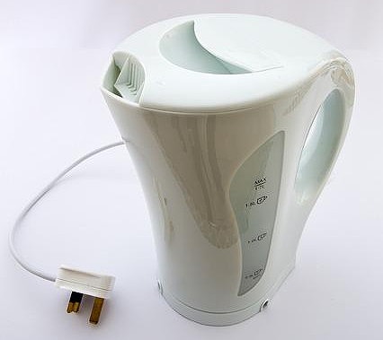 electric-kettle-g80dfda143_640