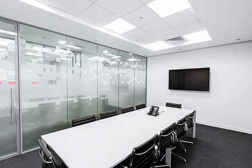 meeting-room-730679_640