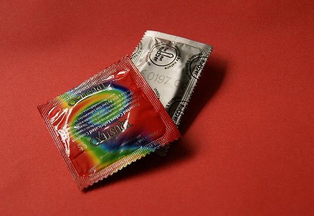 colourful-condoms-g459588d66_640