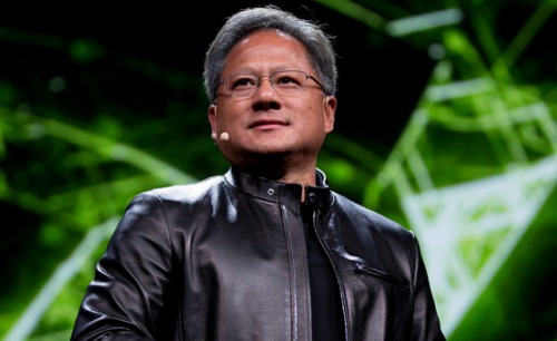 【画像】NVIDIAの革ジャン、神田の路上で「あんぱん」を配るwwwwwww