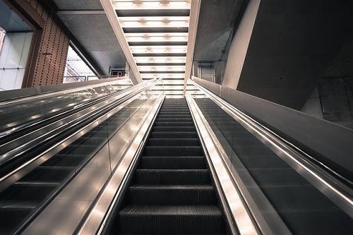 escalator-2471204_640
