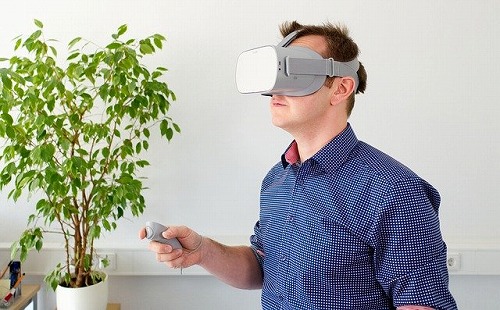 vr-3411378_640