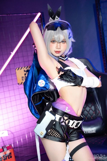 Coser-PoppaChan-Silver-Wolf-Miss (4)