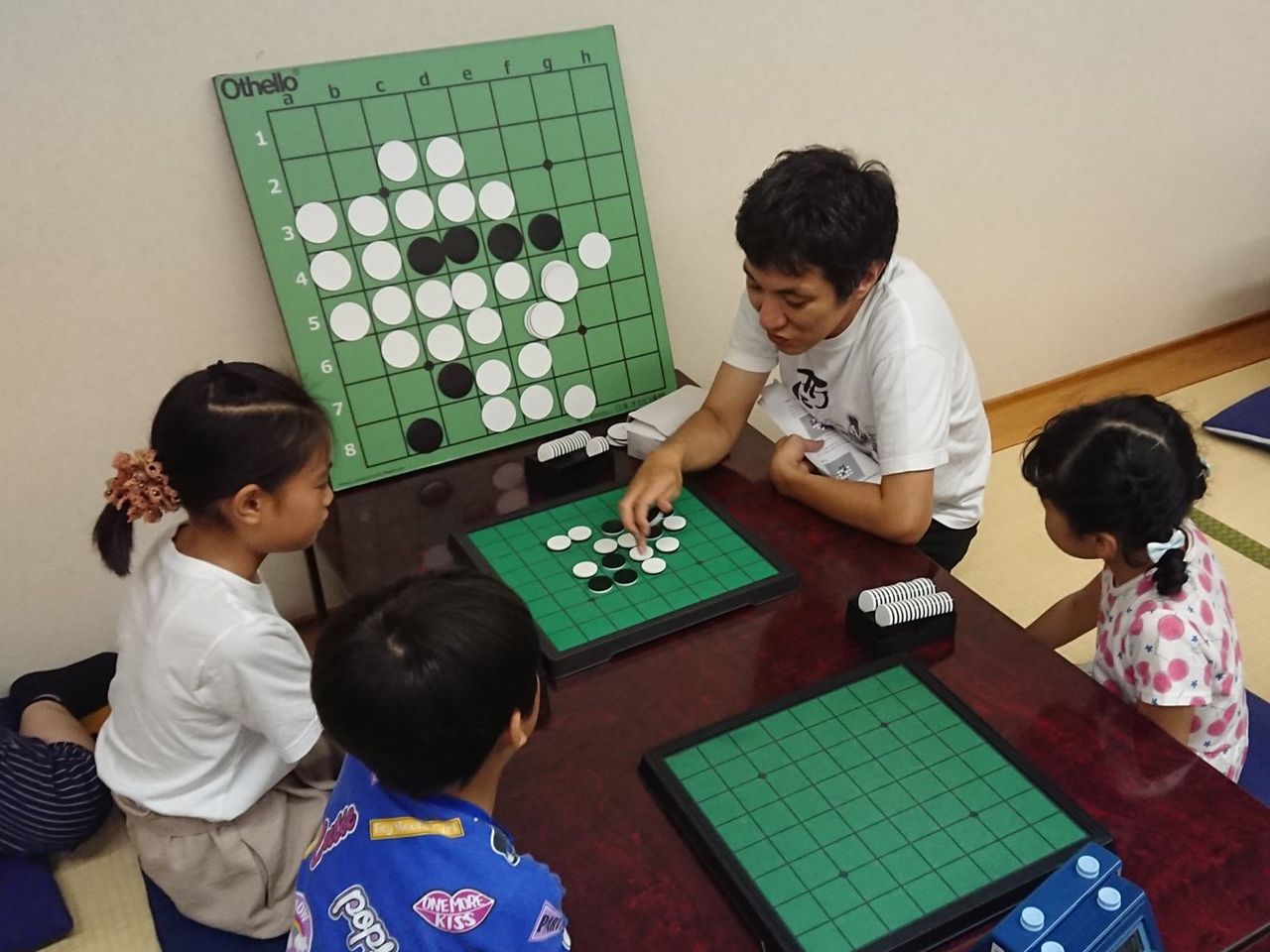 オセロ小学生グランプリ19直前練習会を開催しました 日本オセロ連盟 近畿北陸ブロック 公式ブログ オセロ小学生グランプリ19直前練習会を開催しました 日本オセロ連盟 近畿北陸ブロック 公式ブログ