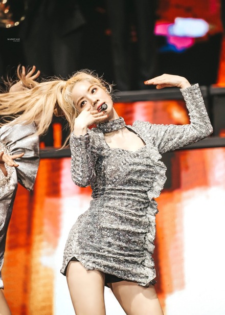 DAHYUN_TWICE_Golden_Disc_Awards_12