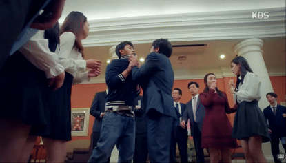 ezgif-439b750c8415d3