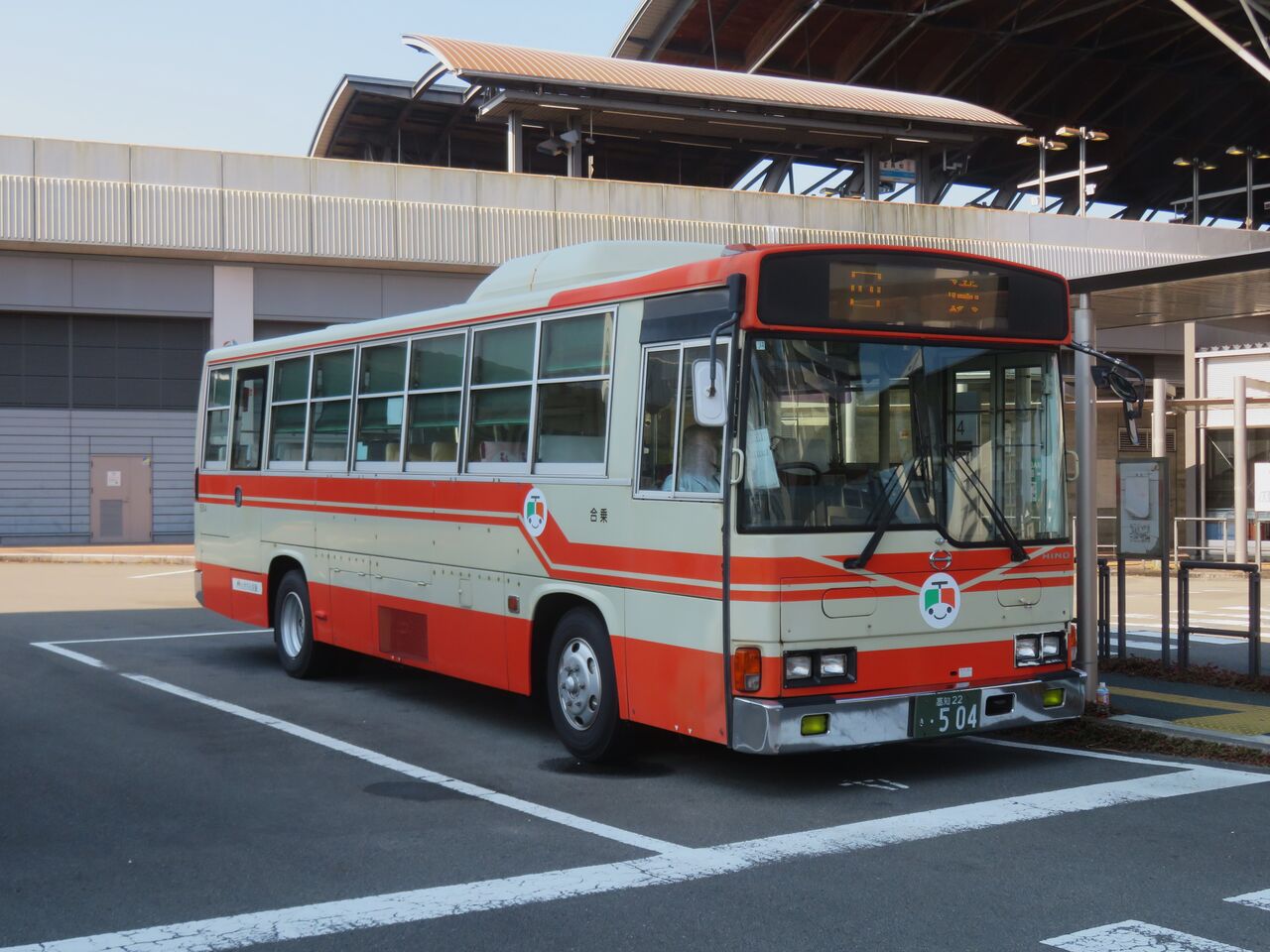 とさでん交通 504号車 : きのくに車庫前
