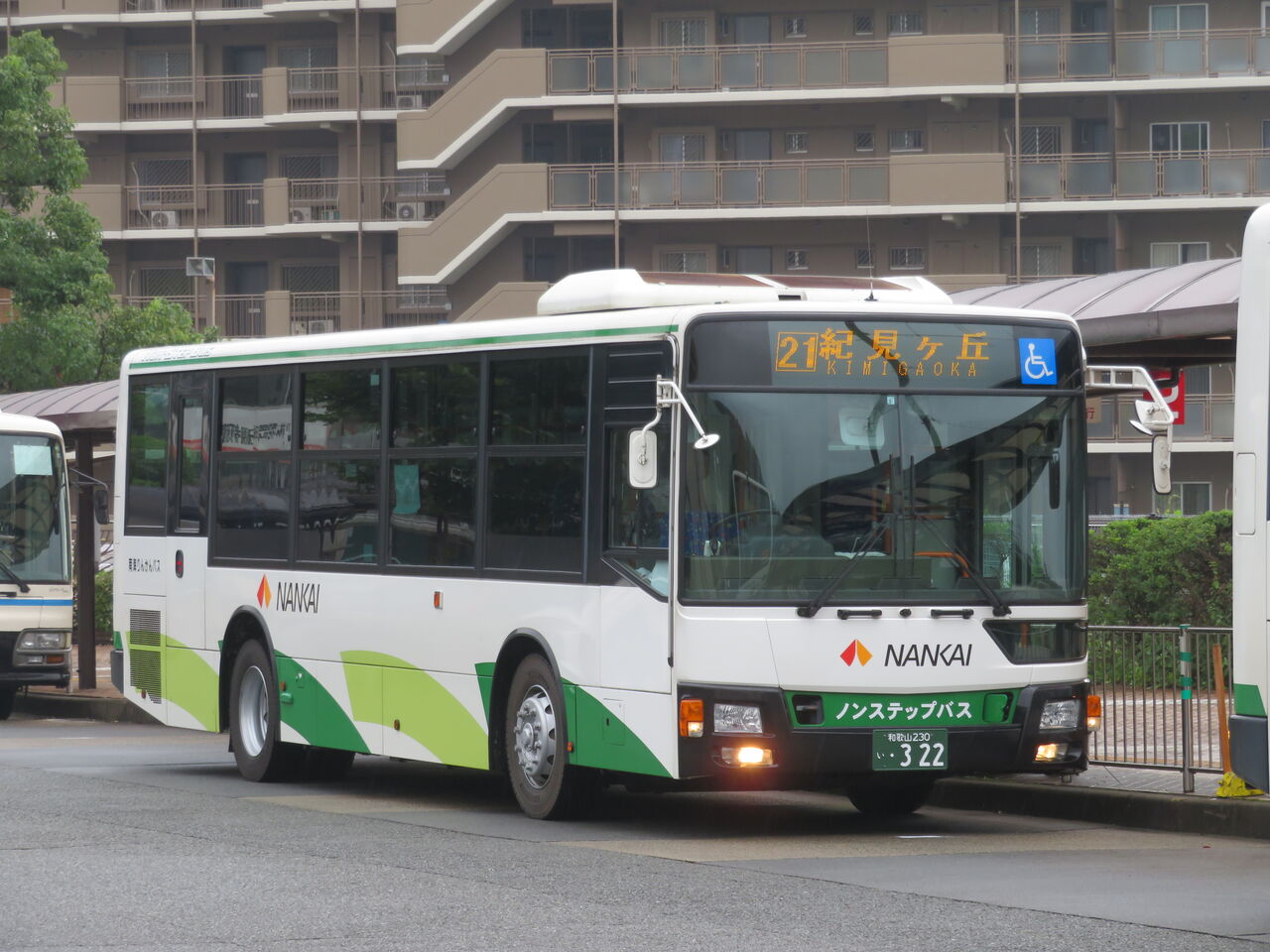 南海りんかんバス 322号車 : きのくに車庫前