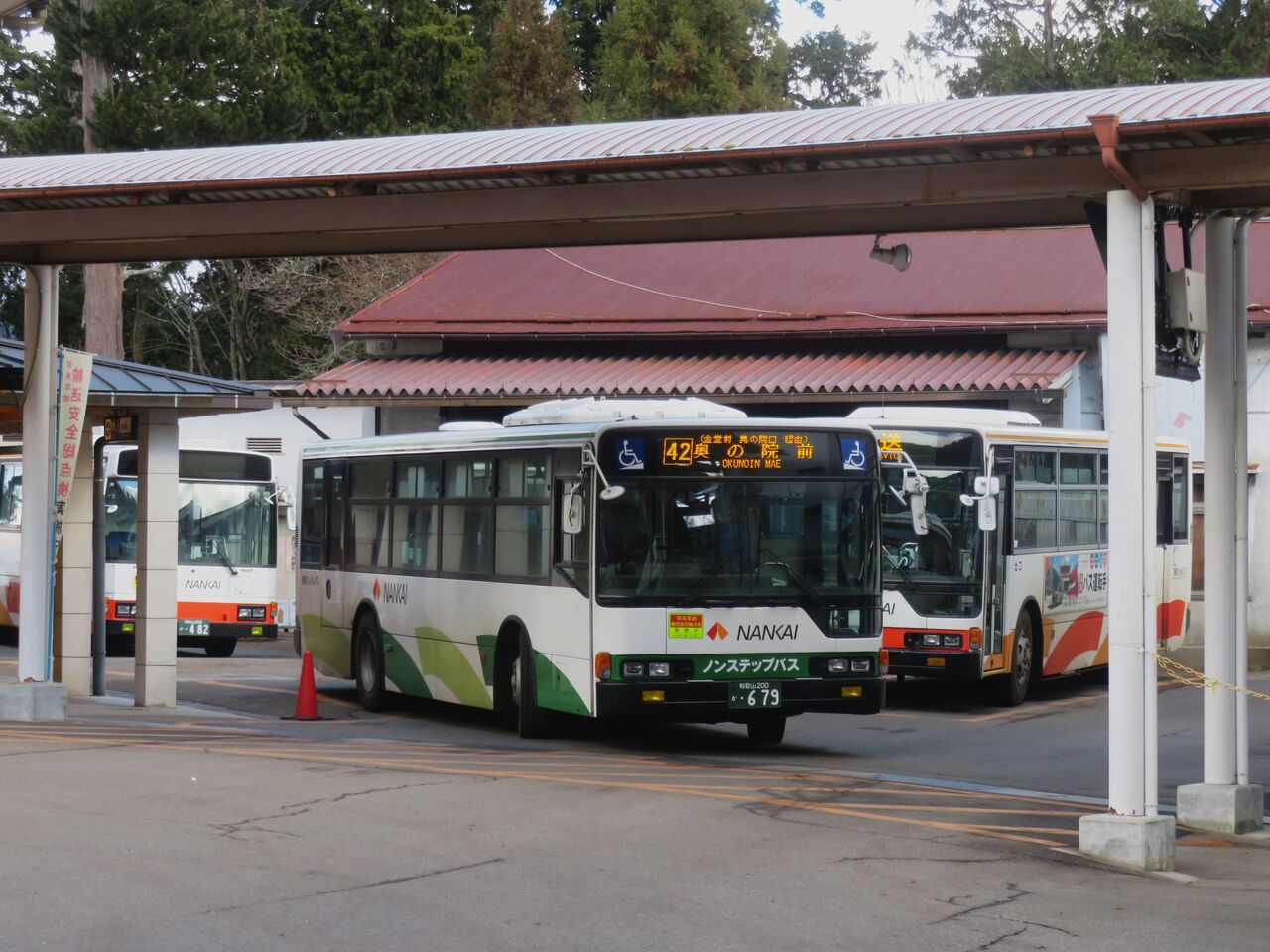 南海りんかんバス 679号車 : きのくに車庫前